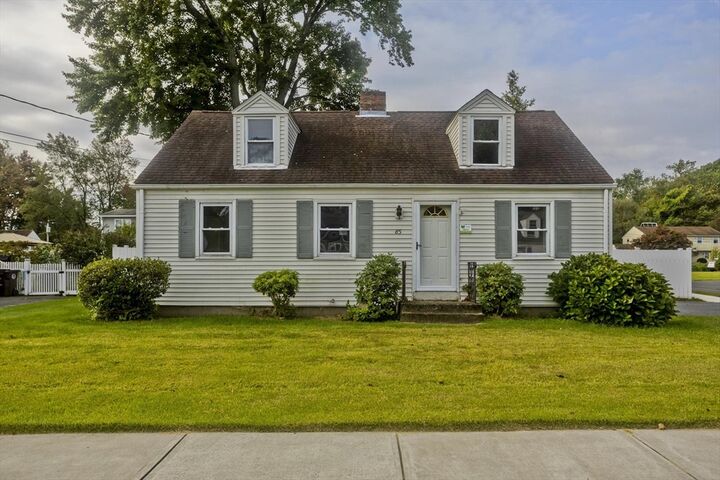 85 Alhambra Cir N  Agawam MA 01001 photo