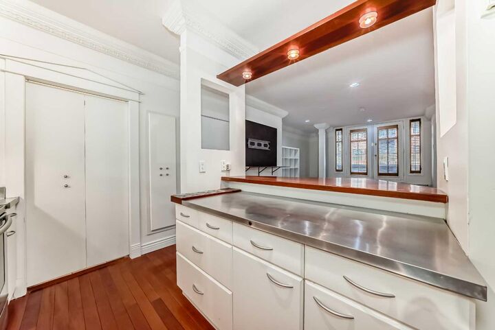 Property Photo:  1410 2 Street SW 111  AB T2R 1R1