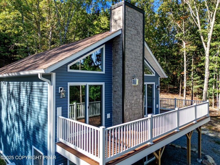 Property Photo: 114 Kemodobi Circle W PA 18328