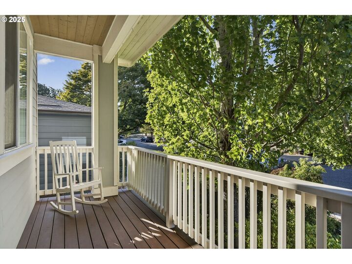 Property Photo:  4432 SE Crystal Springs Blvd  OR 97206 