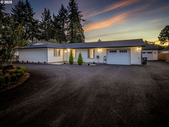 843 SE 147th Ave  Portland OR 97233 photo