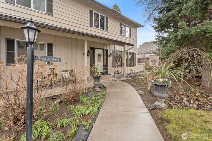 Property Photo: 9 N Elliott Avenue WA 98801