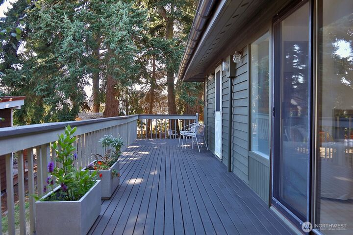 Property Photo:  4960  Harbor Hills Drive  WA 98249 