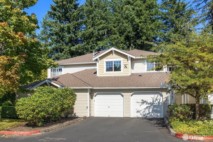 Property Photo: 23722 SE 36th Lane WA 98029