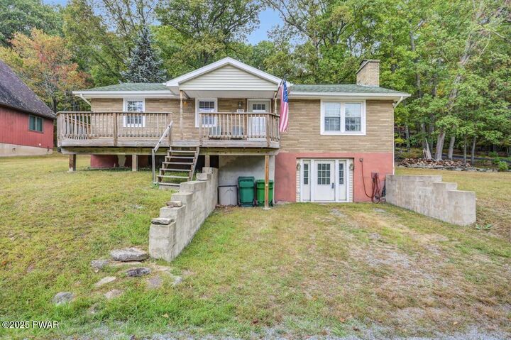 Property Photo:  115 1st Street  PA 18438 