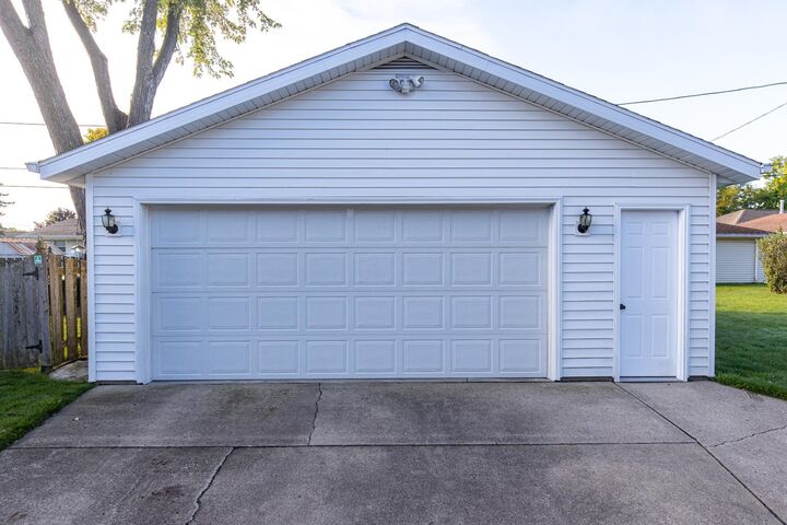 Property Photo: 1717 E Lindbergh Street WI 54911