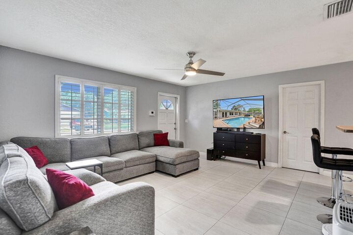 Property Photo:  2359 Holly Lane  FL 33410 