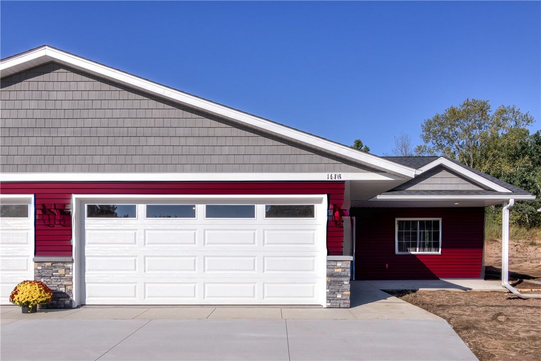 Property Photo:  1808 Dorret Road  WI 54703 