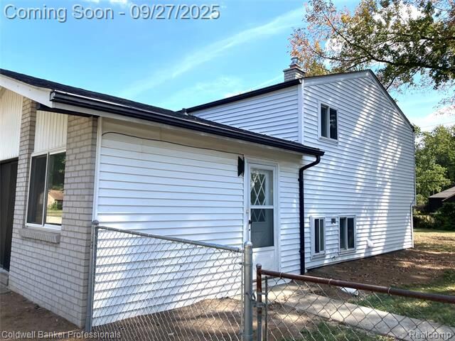 Property Photo:  3220 Morrissey Avenue  MI 48091 