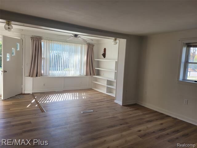 Property Photo: 2516 W Genesee Street MI 48446