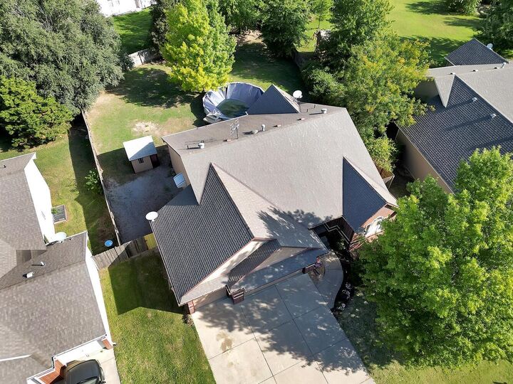 Property Photo:  504 S Shira Cir  KS 67060-7408 