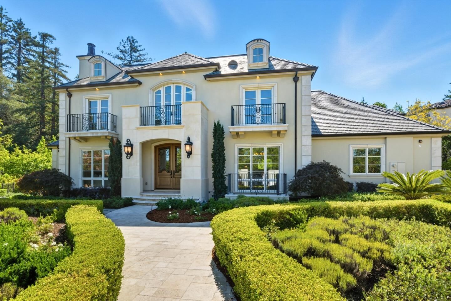 Property Photo:  625 West Santa Inez Avenue  CA 94010 