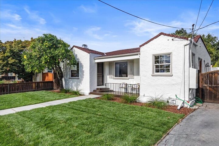 Property Photo:  1123 Fay Street  CA 94061 