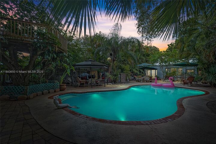 9156 NW 3rd Ave  Miami FL 33150 photo