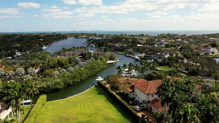 Property Photo:  9175 Arvida Dr  FL 33156 