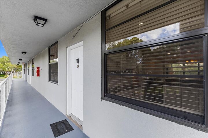Property Photo: 1514 Whitehall Dr 203 FL 33324