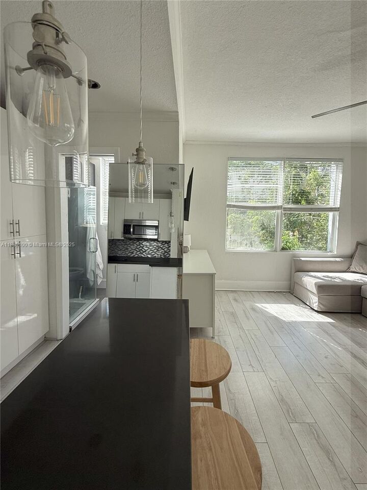 Property Photo:  119 Menores Ave 11  FL 33134 