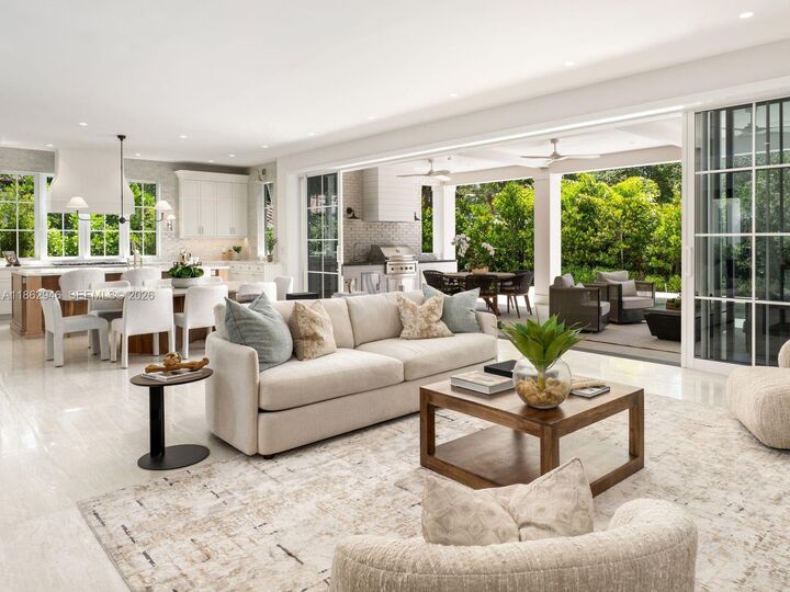 Property Photo: 5950 SW 83rd St FL 33143