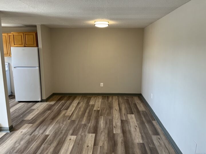 Property Photo:  32 Cook Avenue D23  CT 06451 