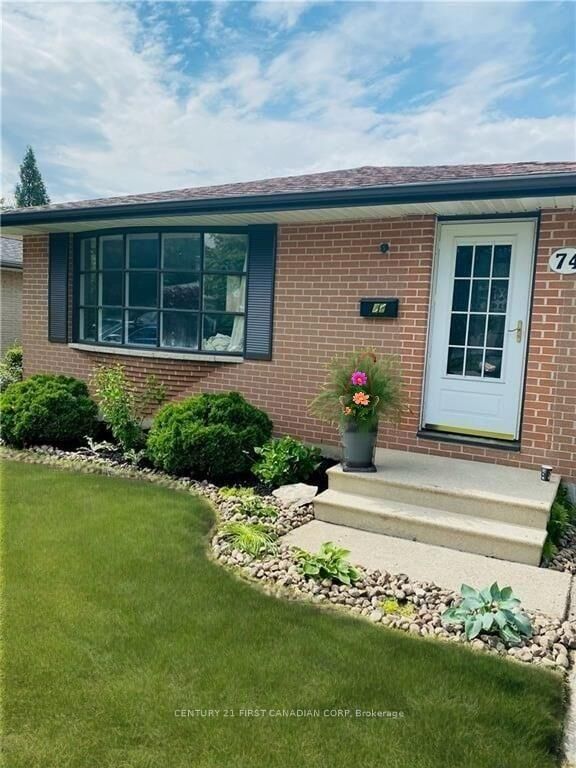 Property Photo:  74 Kipling Avenue  ON N5V 1K2 