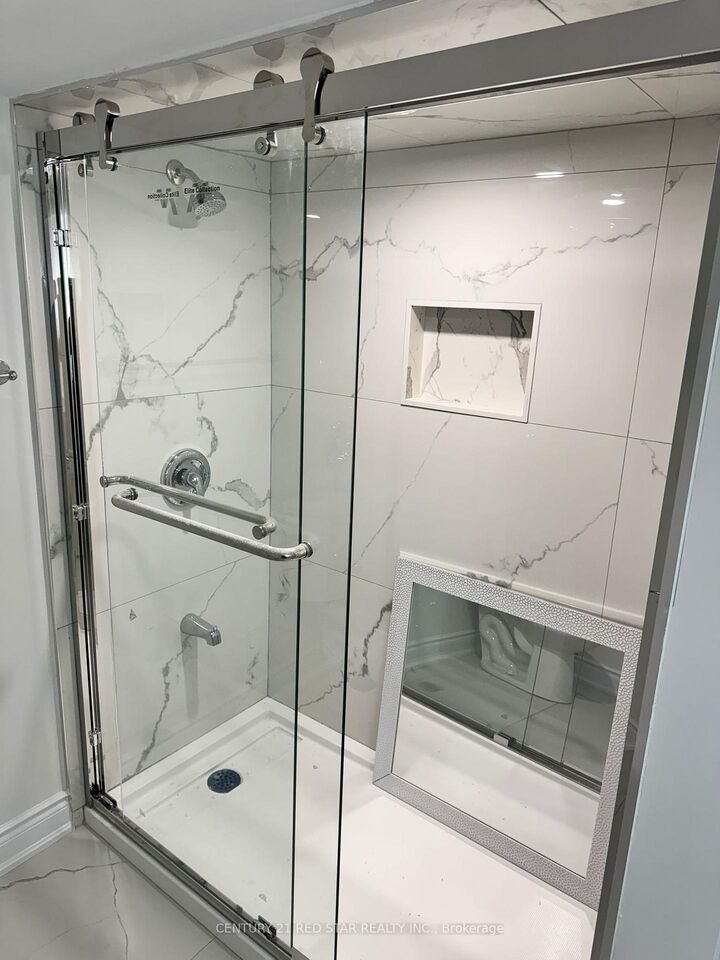 Property Photo:  1 Goodview Drive  ON L6R 4C5 