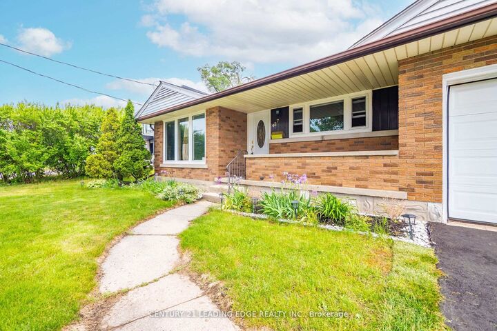 Photo de la propriété:  427 Krug Street Lower  ON N2B 1K9 