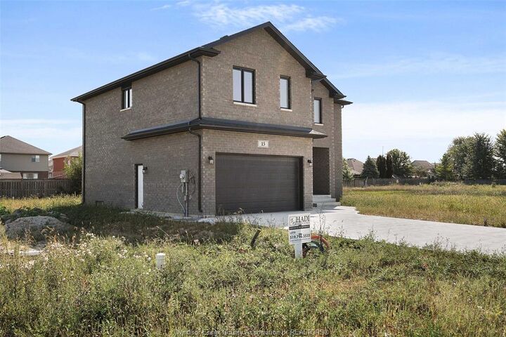 Property Photo:  15 Cherry Blossom Trail  ON N7L 0H1 