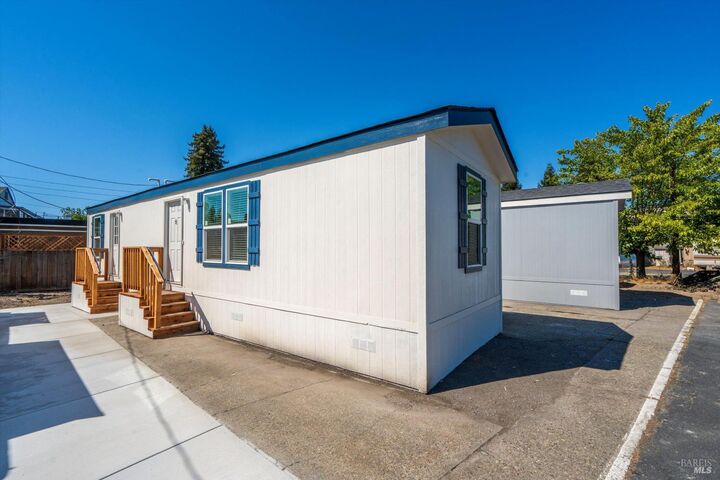 Property Photo:  101 Colgan Avenue 25  CA 95404 