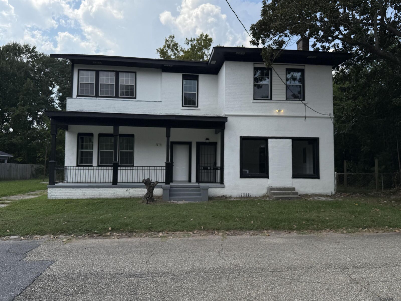 Property Photo:  1035 N 31st St  LA 70802 