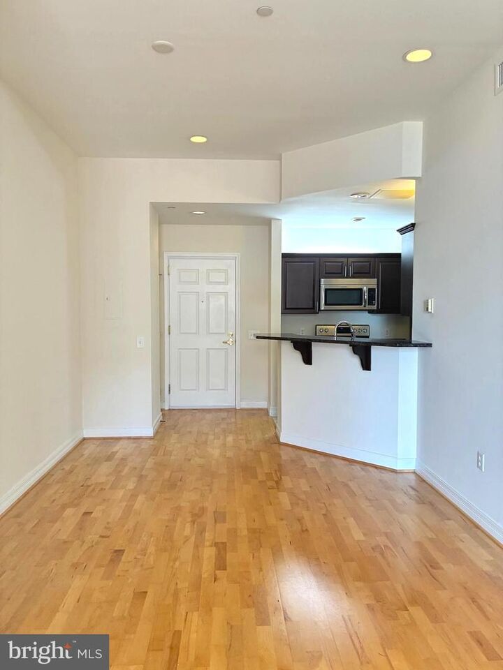 Property Photo:  1600 Arch Street 1407  PA 19103 