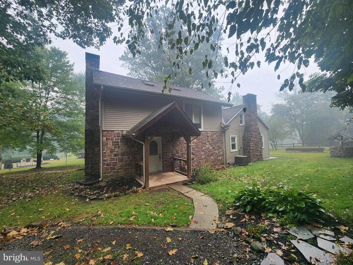 232 Mansion House Road  Manheim PA 17545 photo