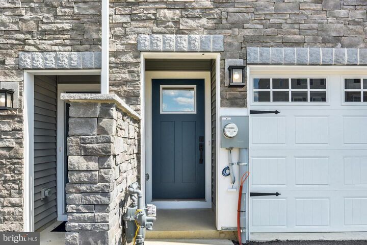 Property Photo:  74 Rail Yard Drive  PA 17025 