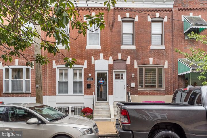 Property Photo:  1218 Durfor Street  PA 19148 