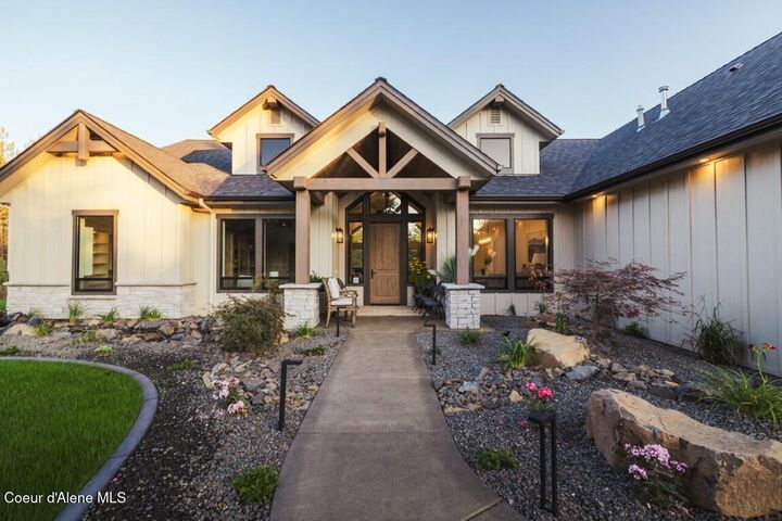 Property Photo:  23038 N Ceylon Road  ID 83858 
