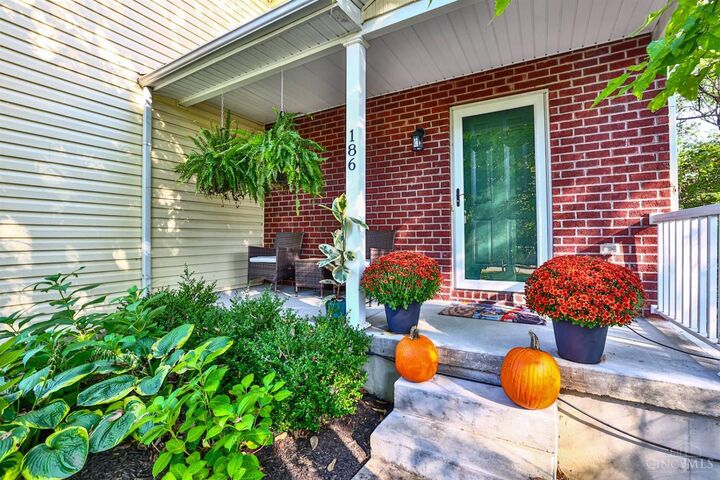 Property Photo: 186 Garfield Avenue OH 45246