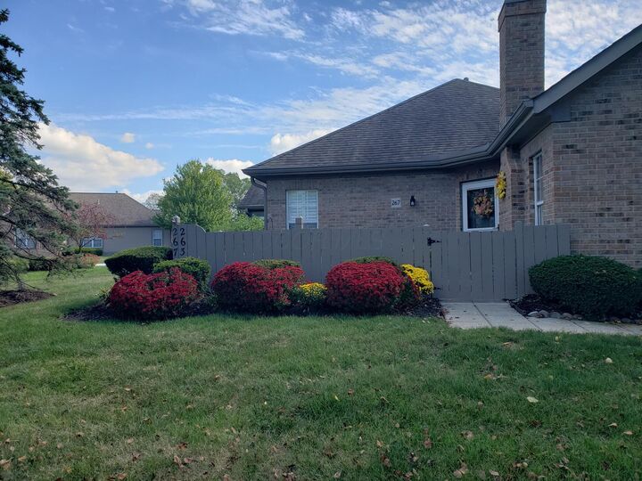 Property Photo: 267 Windemere Place OH 43082