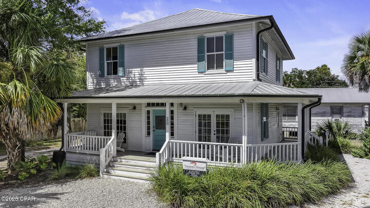 Property Photo:  20 4th Street  FL 32320 