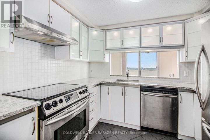 Property Photo:  199 Kent Street 2307  ON K2P 2K8 