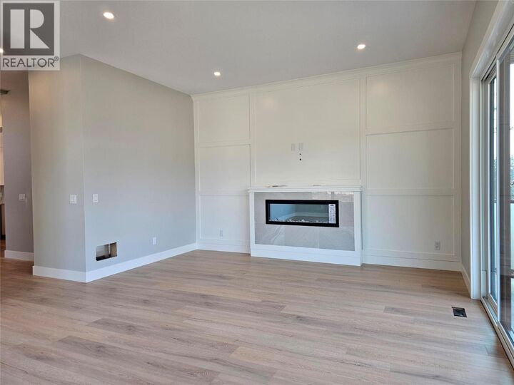 Property Photo:  757 Barnaby Road 3  BC V1W 4N9 