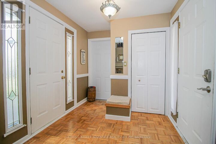 Photo de la propriété:  36 Wellbrook Boulevard  ON L3C 5T4 
