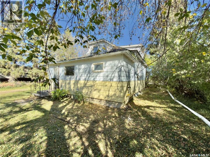 Property Photo: 128 Railway Avenue SK S0A 2M0