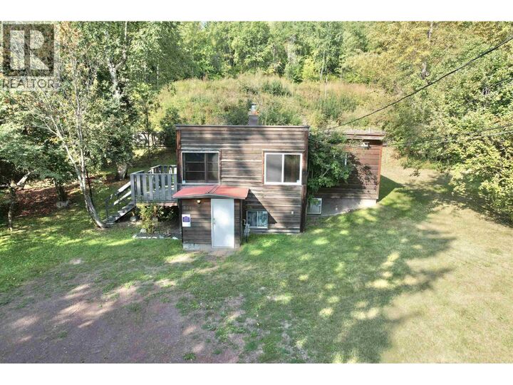 Photo de la propriété:  551 Edkins Street  BC V2J 1X7 