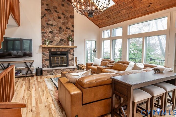 Property Photo:  564 Pedlars Edge Drive  VA 22967 
