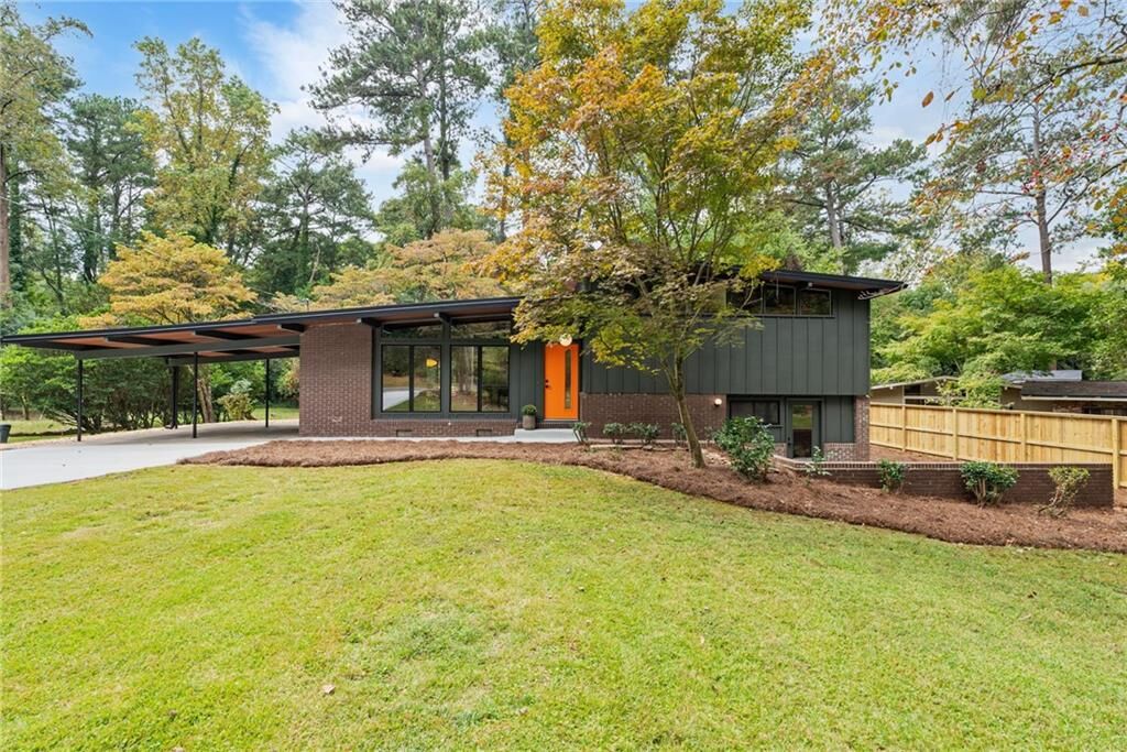 Property Photo:  3471 Summitridge Drive  GA 30340 
