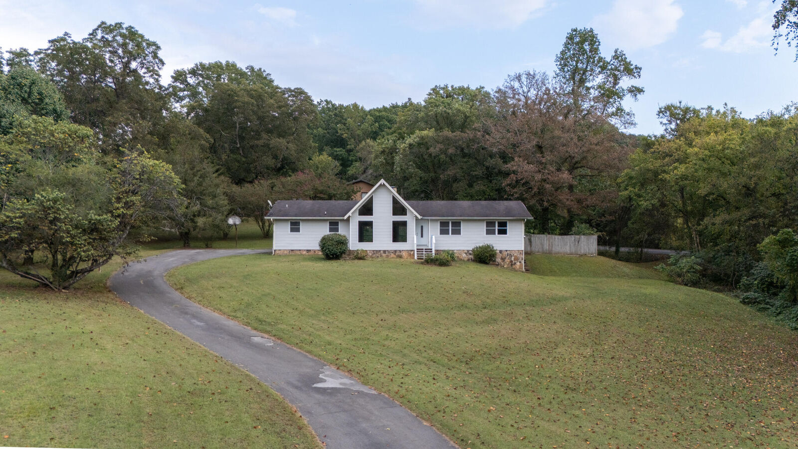 Property Photo: 2841 Varnell Rd Road TN 37311