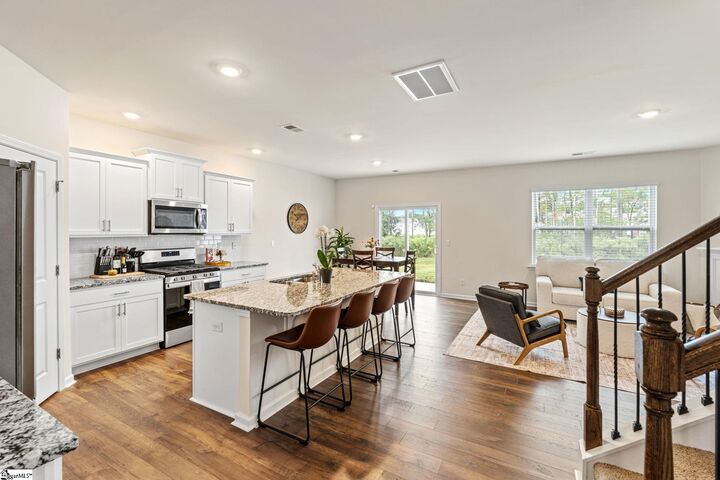 Property Photo:  865 Honeybush Drive  SC 29365 