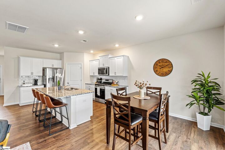 Property Photo:  865 Honeybush Drive  SC 29365 