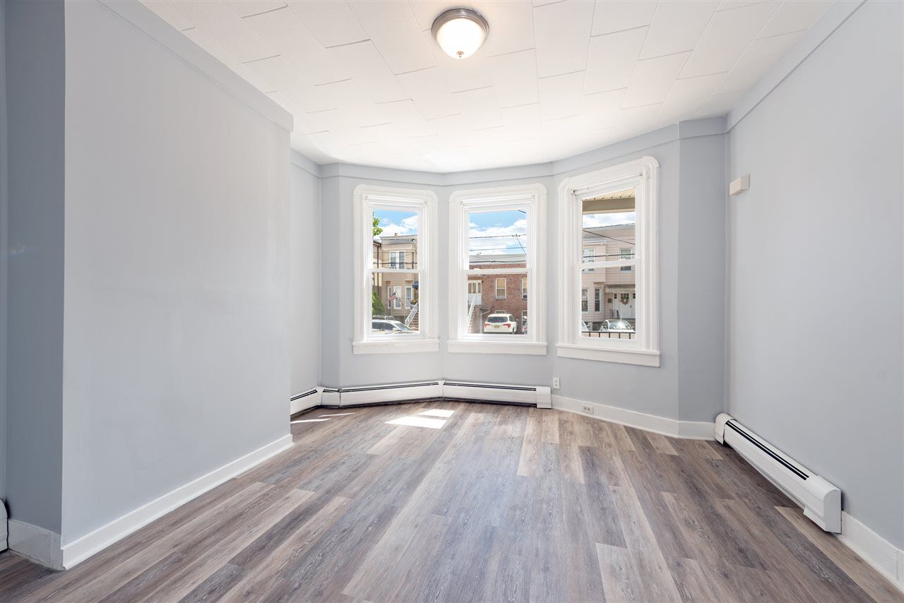 Property Photo:  110 Charles St 1  NJ 07307 