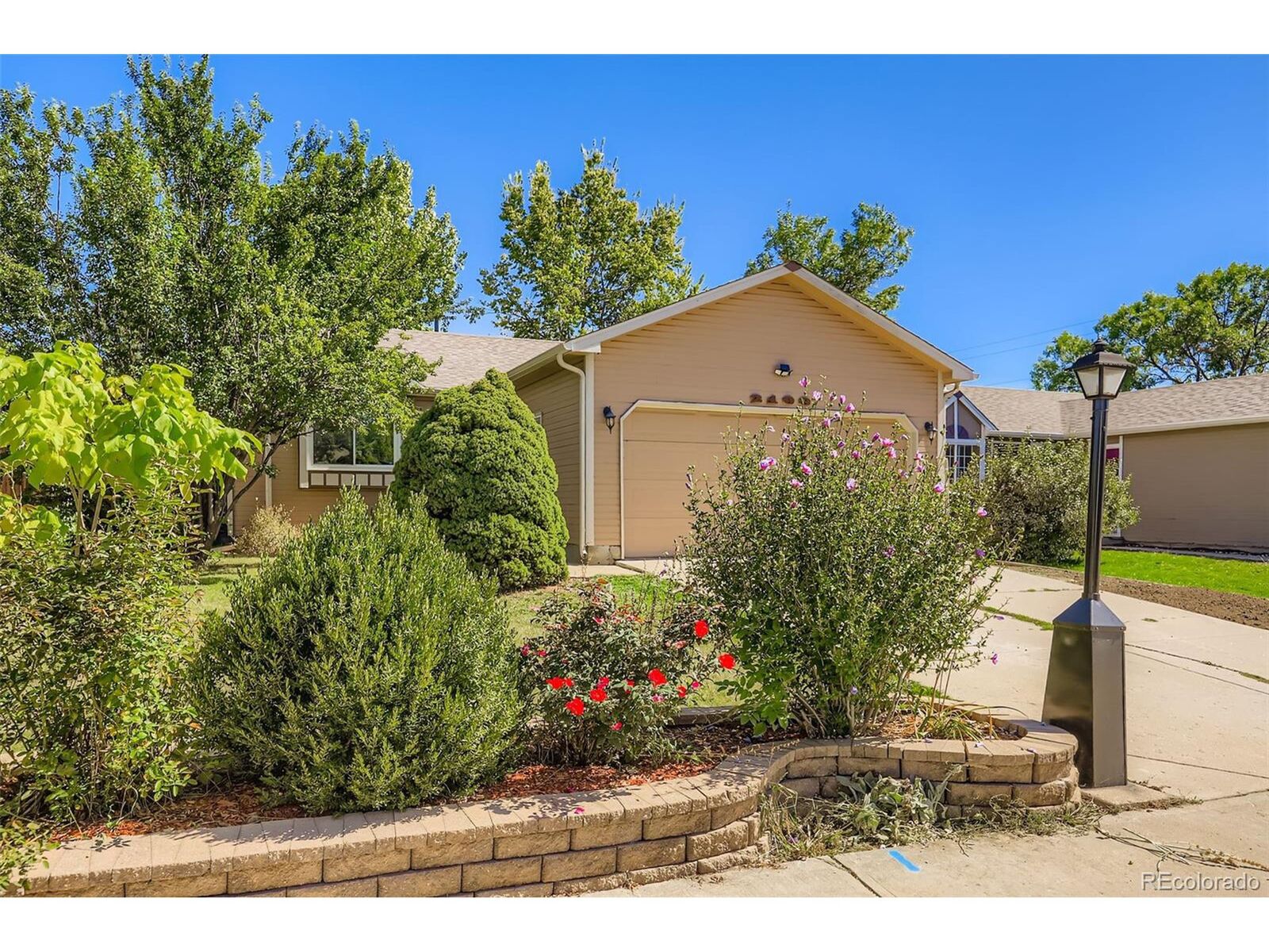 Property Photo:  2108 Tulip St  CO 80501 