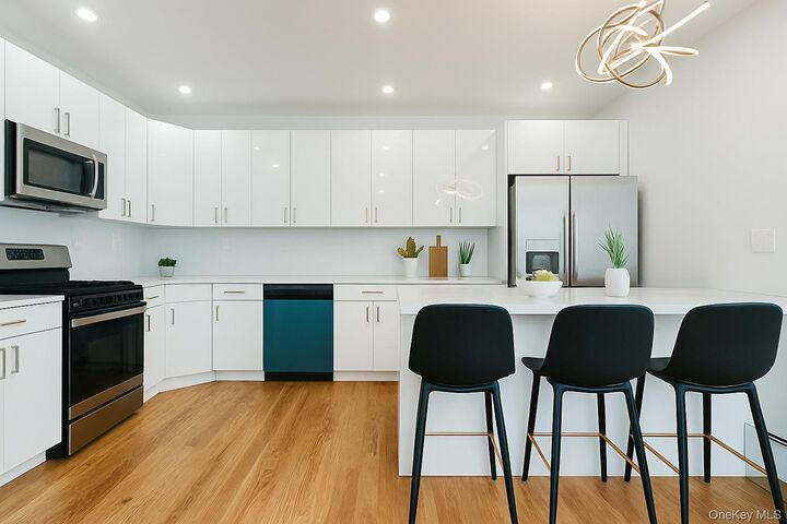 215-11 112 Avenue  Queens Village NY 11429 photo